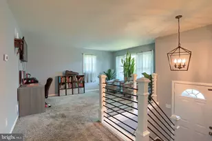237 Buttonwood Dr, Elizabethtown, PA 17022 - Photo 5