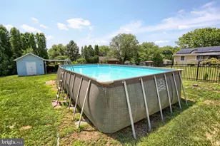 237 Buttonwood Dr, Elizabethtown, PA 17022 - Photo 3