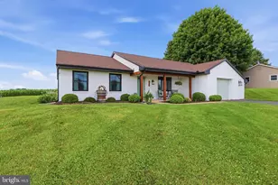 1739 Pioneer Rd, Lancaster, PA 17602 - Photo 3