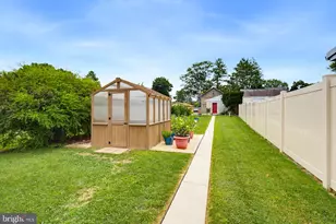 20 Willow St, Lititz, PA 17543 - Photo 33