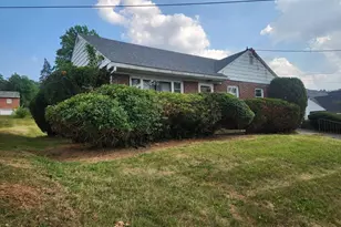 465 Lincoln Ave, Ephrata, PA 17522 - Photo 7
