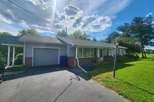 2002 Bridge Rd, Lancaster, PA 17602 - Photo 3