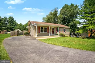 1491 Rock Cir Dr, Columbia, PA 17512 - Photo 3