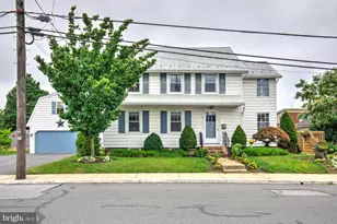 15 N Custer Ave, New Holland, PA 17557 - Photo 1