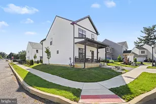100 Meadows Bnd, Lititz, PA 17543 - Photo 3