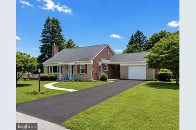 4 Edgehill Drive, Lancaster, PA 17603 - Photo 1