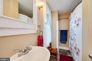 724 Fulton St, Akron, PA 17501 - Photo 33