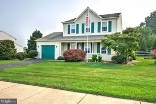 205 Walnut Ln, New Holland, PA 17557 - Photo 3