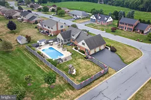 695 Sue Dr, Lititz, PA 17543 - Photo 65