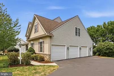 379 Ecker Drive, Lititz, PA 17543 - Photo 7