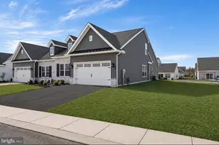 108 Hillard Fld, Lancaster, PA 17603 - Photo 3