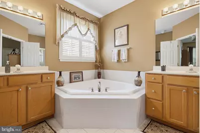 707 Thoreau Drive, Mount Joy, PA 17552 - Photo 23