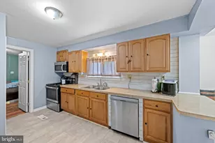 292 S 5th St, Columbia, PA 17512 - Photo 11