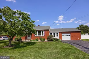 9 Park Cir Dr, Lancaster, PA 17603 - Photo 7