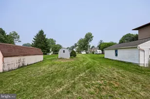 128 N Charlotte St, Manheim, PA 17545 - Photo 11