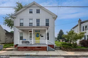 128 N Charlotte St, Manheim, PA 17545 - Photo 3