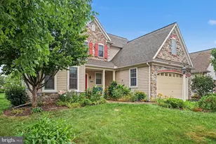 1317 Willow Creek Dr, Mount Joy, PA 17552 - Photo 3