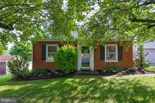 94 Lancaster Ave, Strasburg, PA 17579 - Photo 3