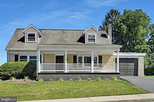 143 S Oak St, Lititz, PA 17543 - Photo 1