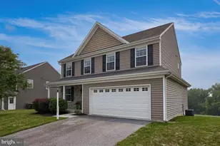 233 Loghes Dr, Manheim, PA 17545 - Photo 3