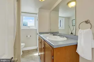 2050 Stonecrest Dr, Lancaster, PA 17601 - Photo 23
