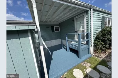 21 S Green Acres Circle, Akron, PA 17501 - Photo 3