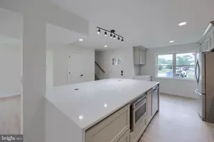 455 Crosswinds Dr, Lititz, PA 17543 - Photo 5