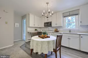 2264 Nicholson Square Dr, Lancaster, PA 17601 - Photo 9