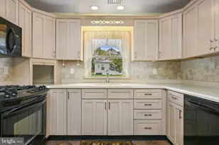 408 Elwyn Terrace, Manheim, PA 17545 - Photo 17