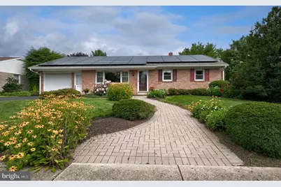 413 W Cedar Street, New Holland, PA 17557 - Photo 1