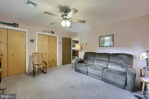 413 W Cedar St, New Holland, PA 17557 - Photo 9