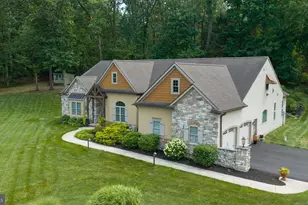 144 Meadow Ln, Lancaster, PA 17601 - Photo 3