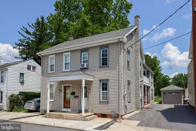 137 N Charlotte Street, Manheim, PA 17545 - Photo 1