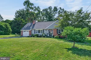 1426 Hollywood Dr, Lancaster, PA 17601 - Photo 3