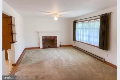 435 N Holly Street, Elizabethtown, PA 17022 - Photo 5