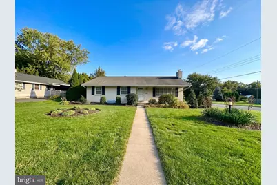435 N Holly Street, Elizabethtown, PA 17022 - Photo 1