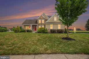 658 Melissa Ln, Mount Joy, PA 17552 - Photo 1