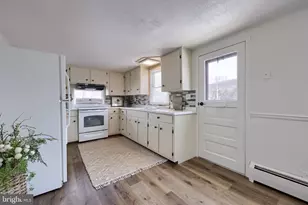 351 E Fulton St, Ephrata, PA 17522 - Photo 13