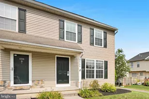 2966 Aster Ln, Lititz, PA 17543 - Photo 7