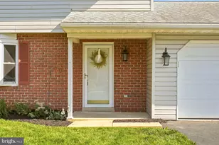 3188 Thornapple Dr, Lancaster, PA 17601 - Photo 5