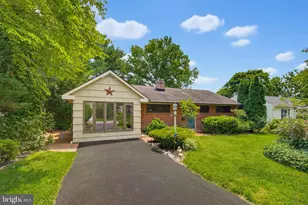 617 Capri Rd, Lancaster, PA 17603 - Photo 1
