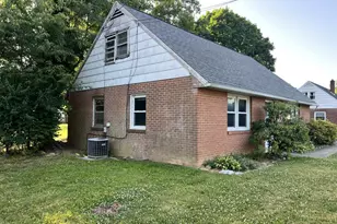 6301 Carpenter St, East Petersburg, PA 17520 - Photo 3