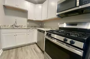 218 W King St, Lancaster, PA 17603 - Photo 7