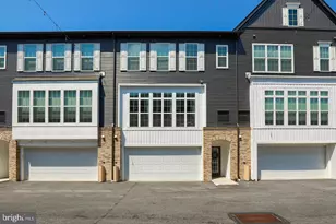 806 Mayer Pl, Lancaster, PA 17601 - Photo 1