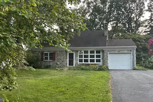 1983 Sterling Pl, Lancaster, PA 17601 - Photo 1