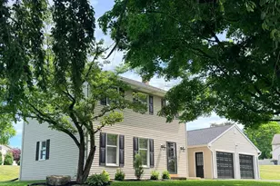 23 Sherrard Dr, Willow Street, PA 17584 - Photo 1