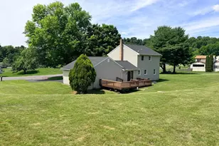 23 Sherrard Dr, Willow Street, PA 17584 - Photo 7