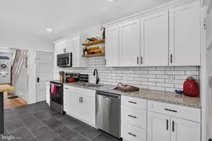 519 Lancaster Ave, Lancaster, PA 17603 - Photo 11