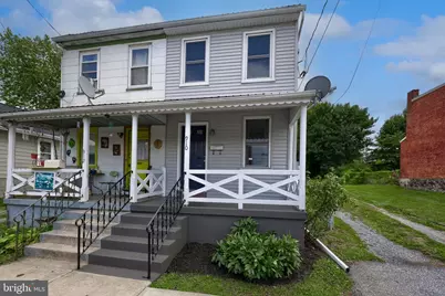 910 Grofftown Road, Lancaster, PA 17602 - Photo 1