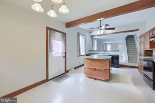 910 Grofftown Rd, Lancaster, PA 17602 - Photo 5